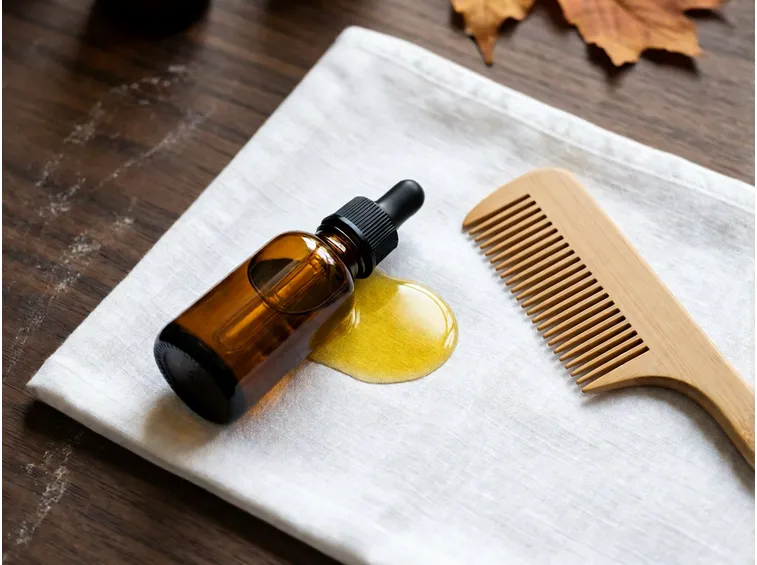 Come applicare l'olio da barba: momento giusto, quantità e massaggio